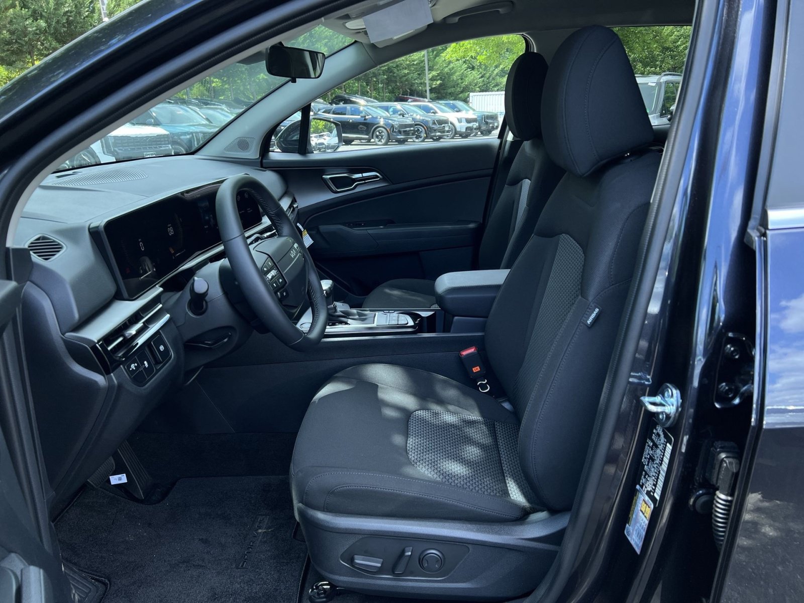 New 2026 Kia Sportage LX w/ LX Convenience Package AWD/4WD image 26