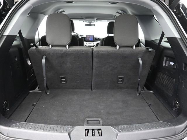 Used 2022 Ford Explorer XLT image 26