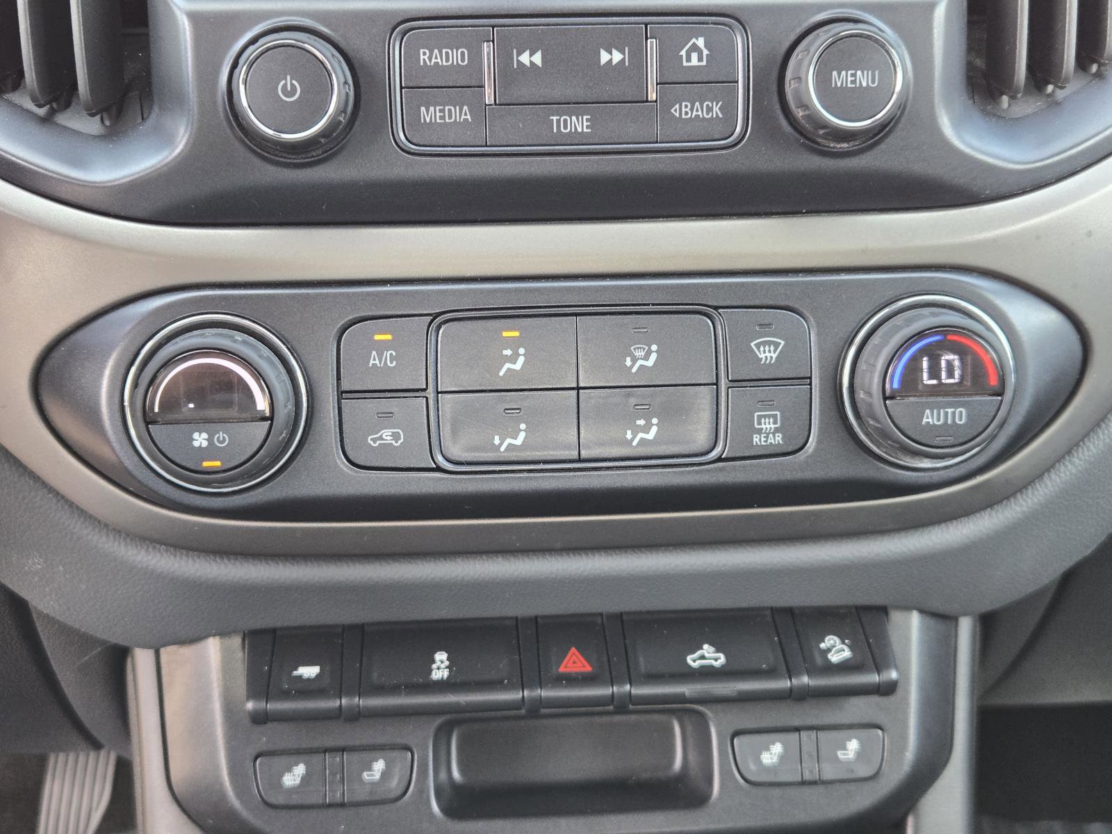Used 2018 Chevrolet Colorado Z71 w/ Z71 Midnight Edition AWD/4WD image 10