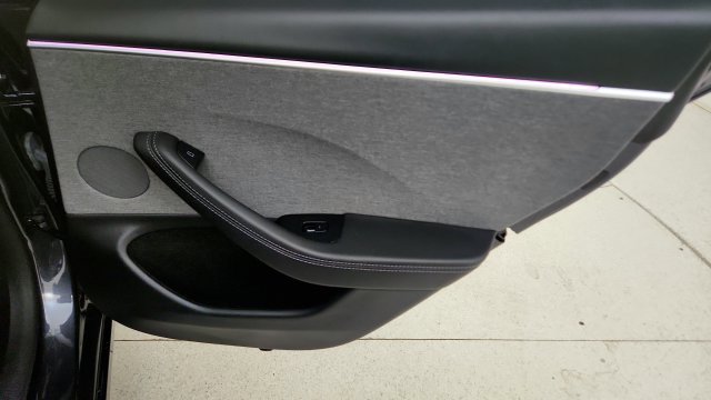 Used 2025 Tesla Model 3 RWD image 40