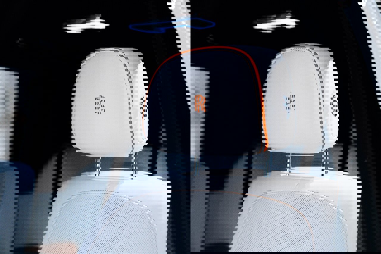 Used 2023 Rolls-Royce Cullinan w/ Cullinan Package image 15