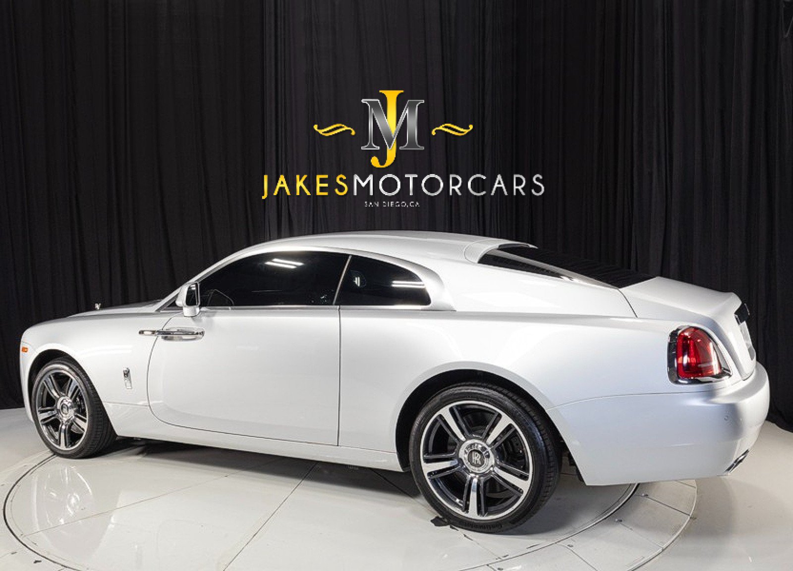 Used 2016 Rolls-Royce Wraith RWD image 7