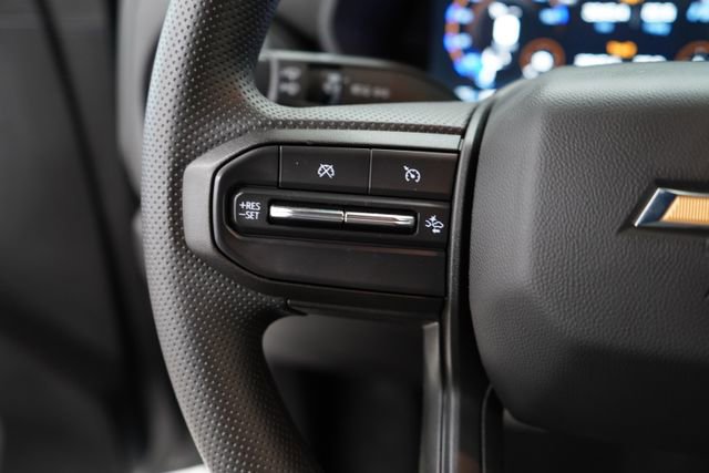 Used 2025 Chevrolet Colorado W/T image 15