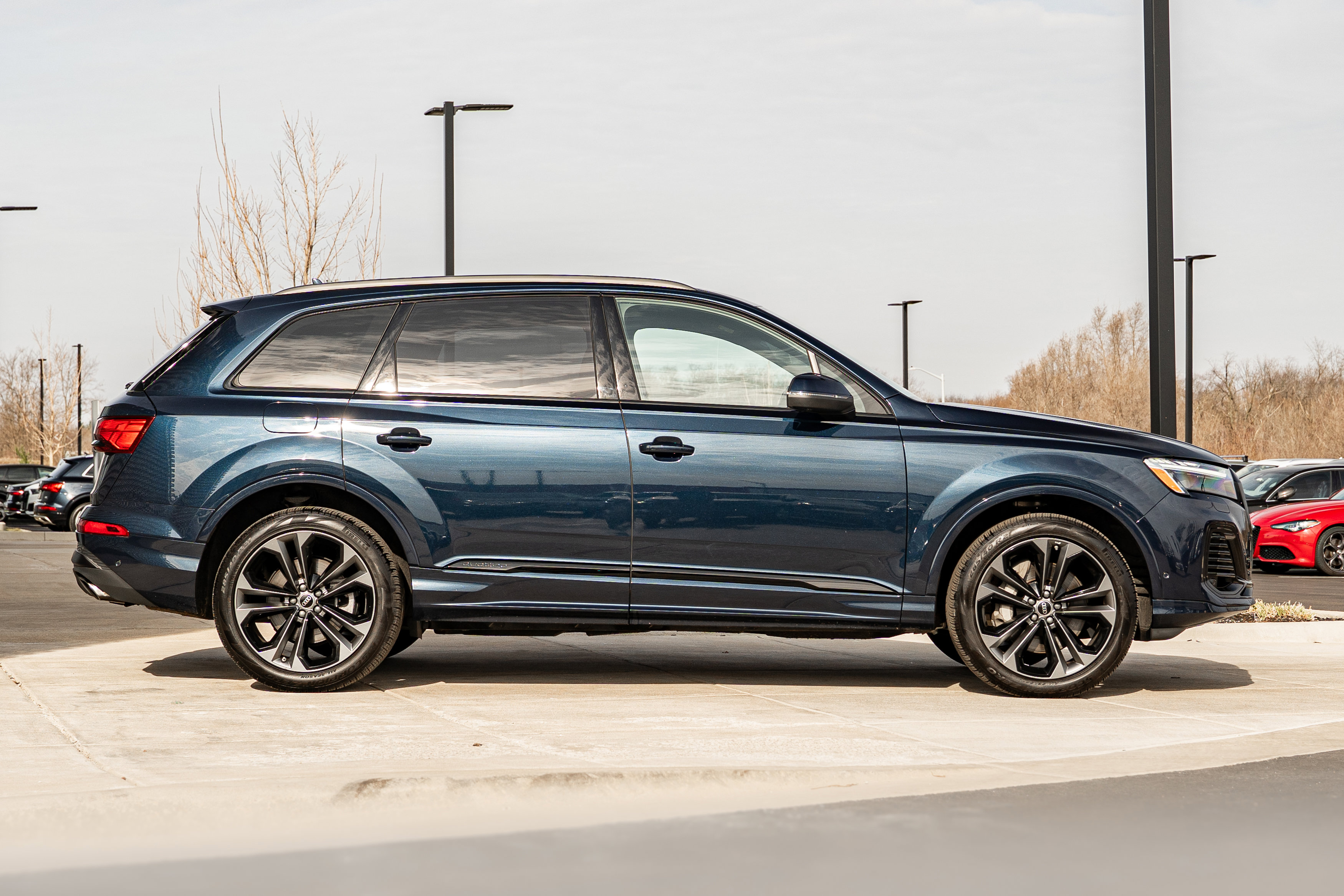 Certified 2025 Audi Q7 3.0T Premium Plus w/ Premium Plus Package image 3