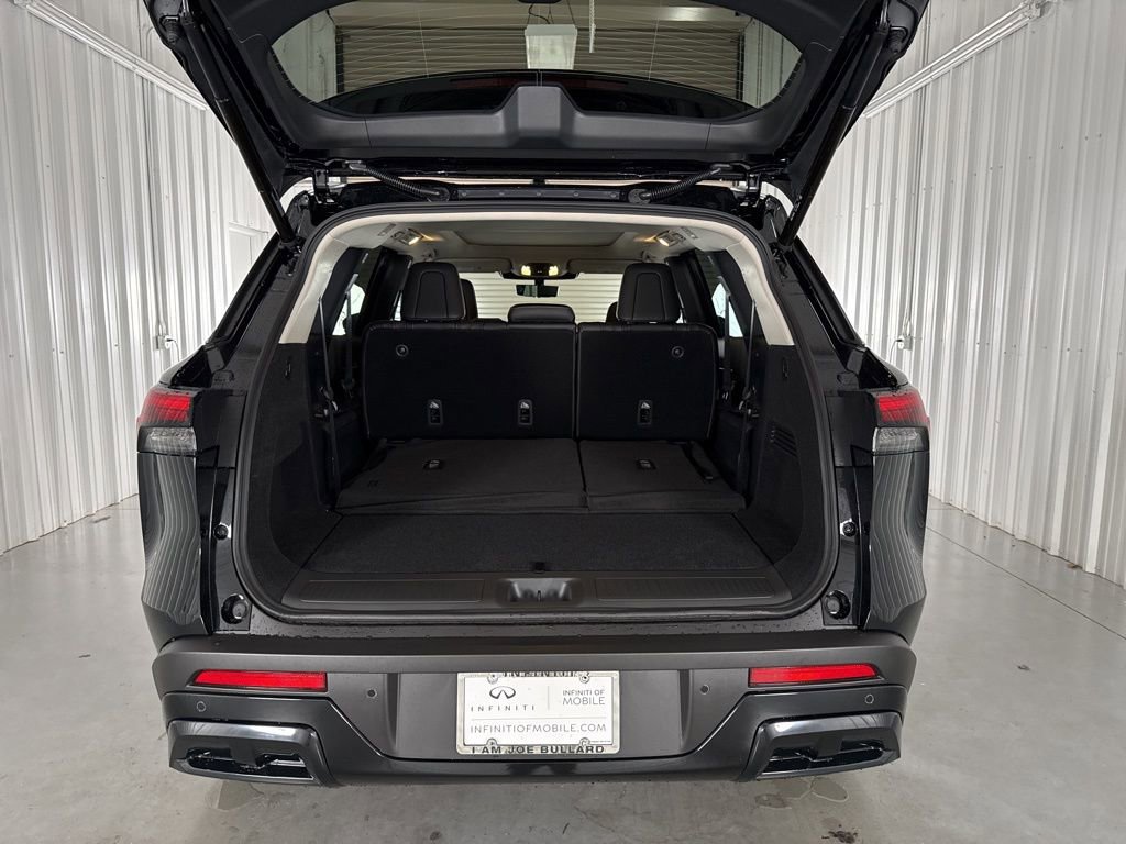 Certified 2025 INFINITI QX60 Luxe w/ Vision Package image 22