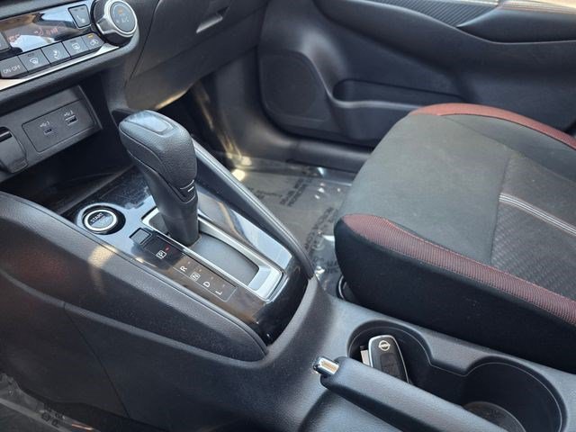 Used 2024 Nissan Versa SR FWD image 33