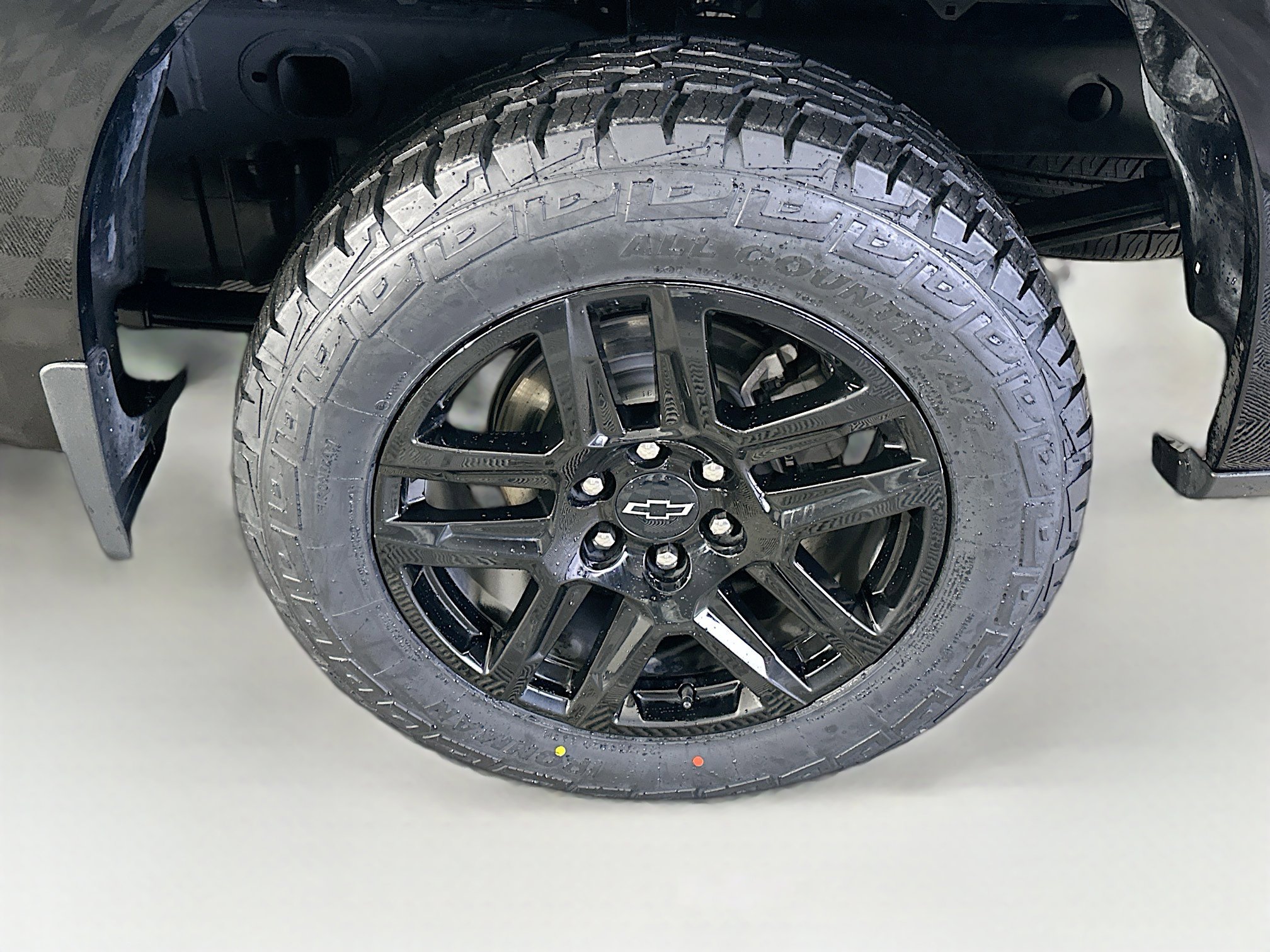 Used 2023 Chevrolet Silverado 1500 Custom w/ LPO, Dark Essentials Package image 11