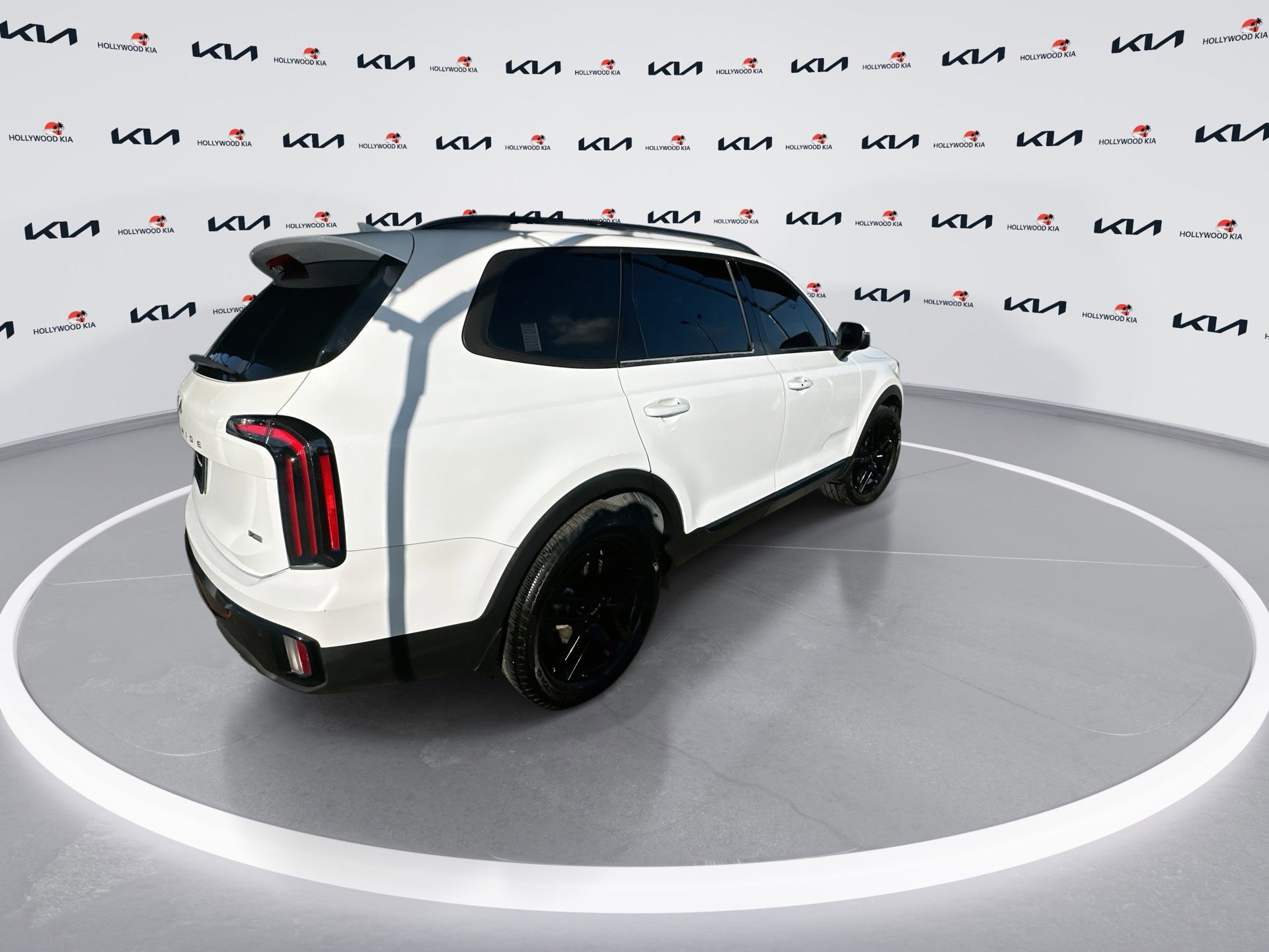 Certified 2024 Kia Telluride EX X-Line image 8