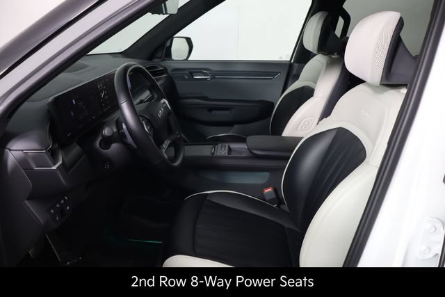 Certified 2024 Kia EV9 GT-Line AWD/4WD image 14