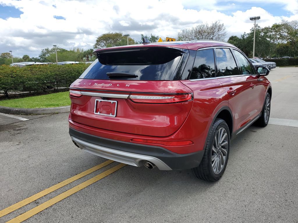 Used 2023 Lincoln Corsair Reserve image 4