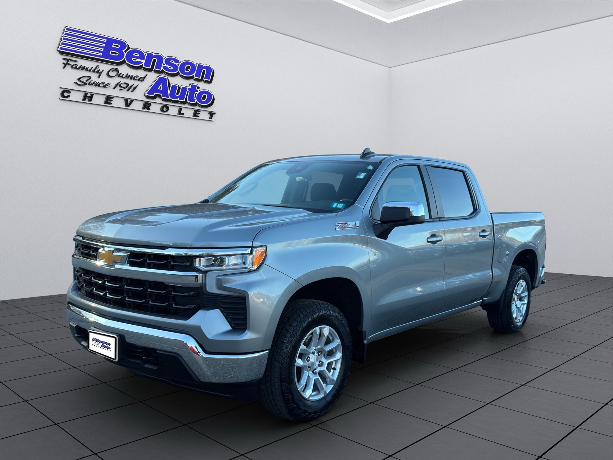 Certified 2024 Chevrolet Silverado 1500 LT w/ Z71 Off-Road Package image 1