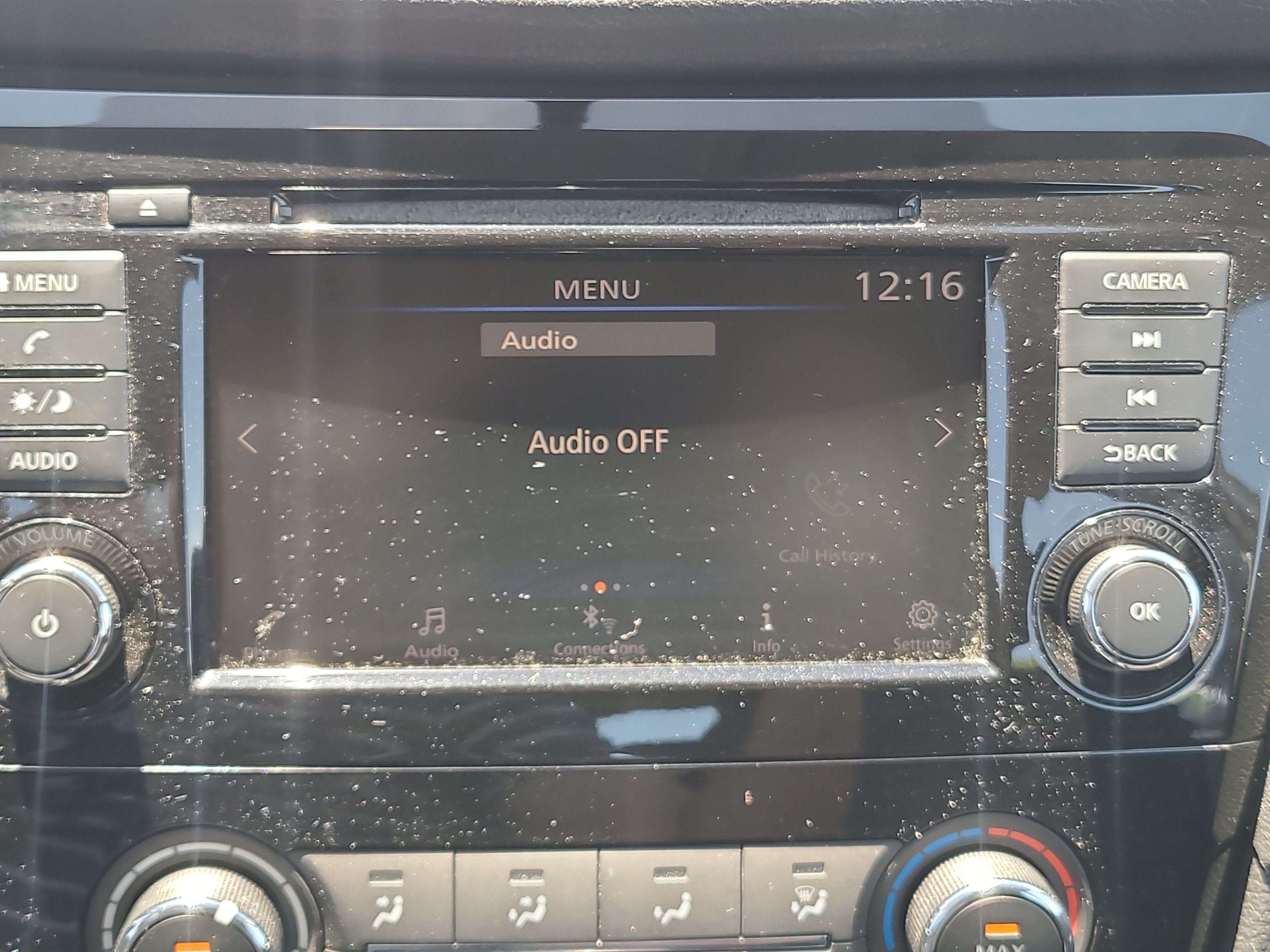 Used 2018 Nissan Rogue S AWD/4WD image 24