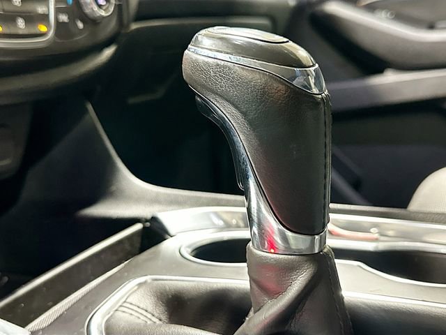 Used 2019 Chevrolet Traverse LT FWD image 18