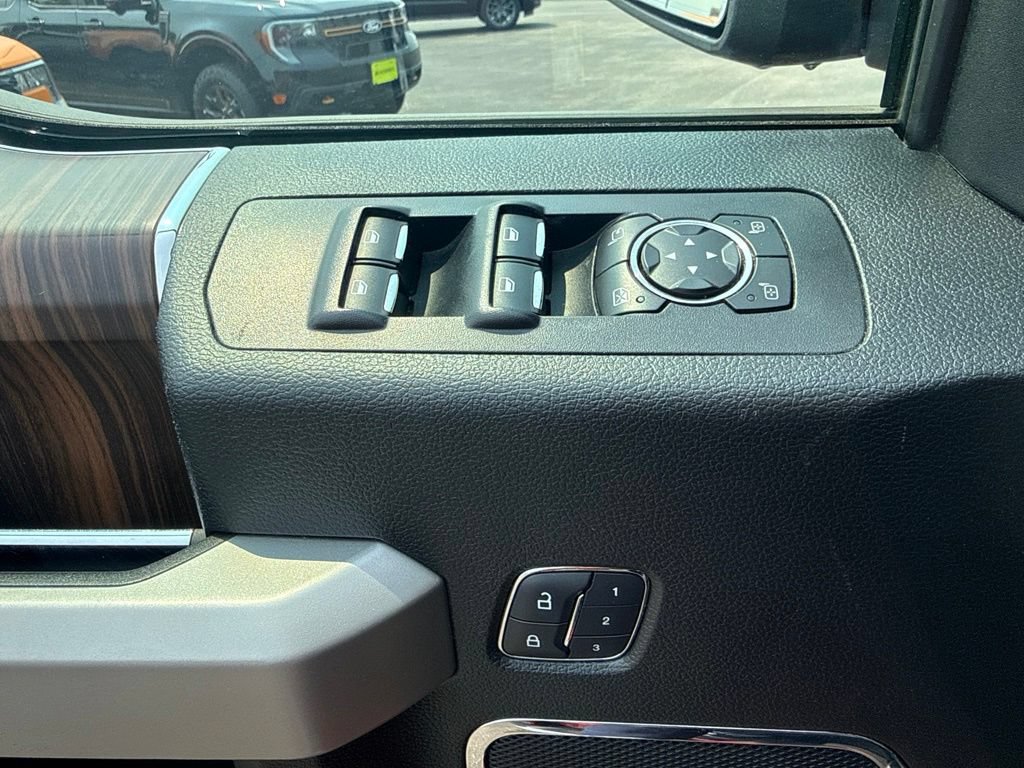 Used 2015 Ford F150 Lariat w/ Equipment Group 501A Mid AWD/4WD image 16