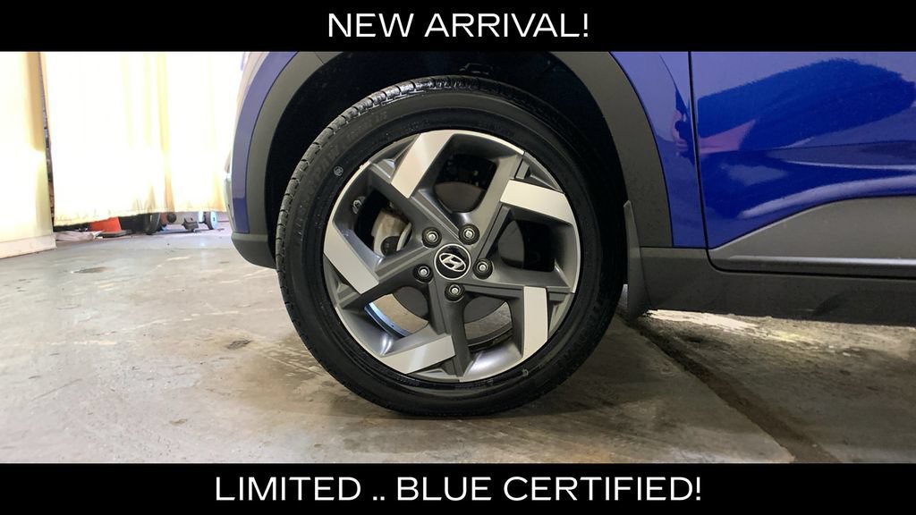 Used 2024 Hyundai Venue Limited FWD image 35