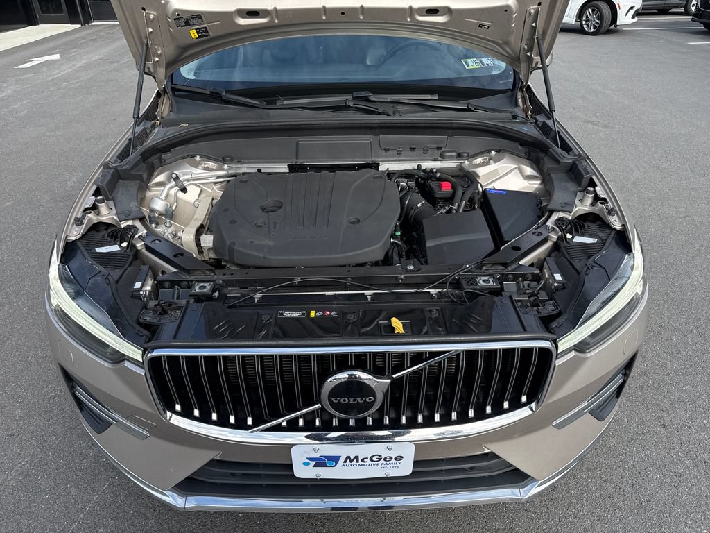 Used 2023 Volvo XC60 B5 Plus w/ Climate Package AWD/4WD image 25