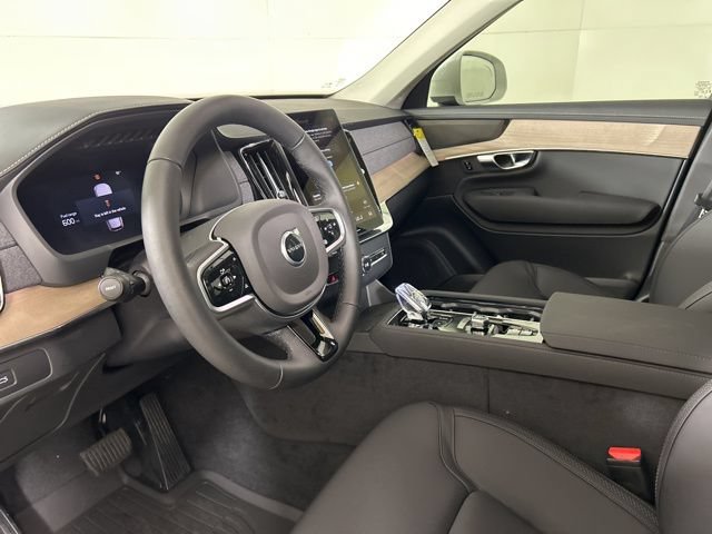 Used 2025 Volvo XC90 B6 Plus w/ Protection Package Premier AWD/4WD image 20