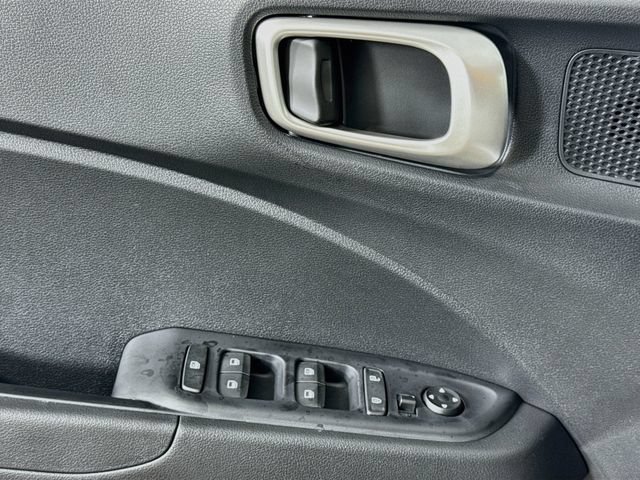 New 2026 Hyundai Venue SEL FWD image 14