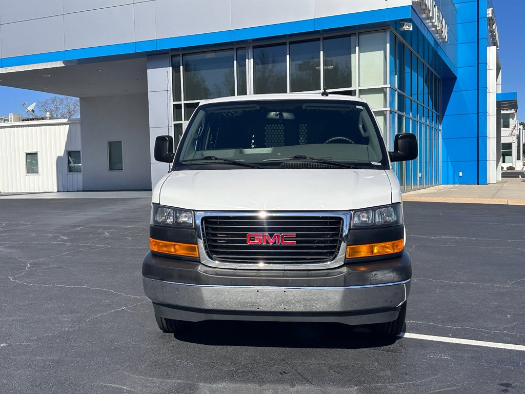 Used 2024 GMC Savana 2500 w/ Driver Convenience Package image 3