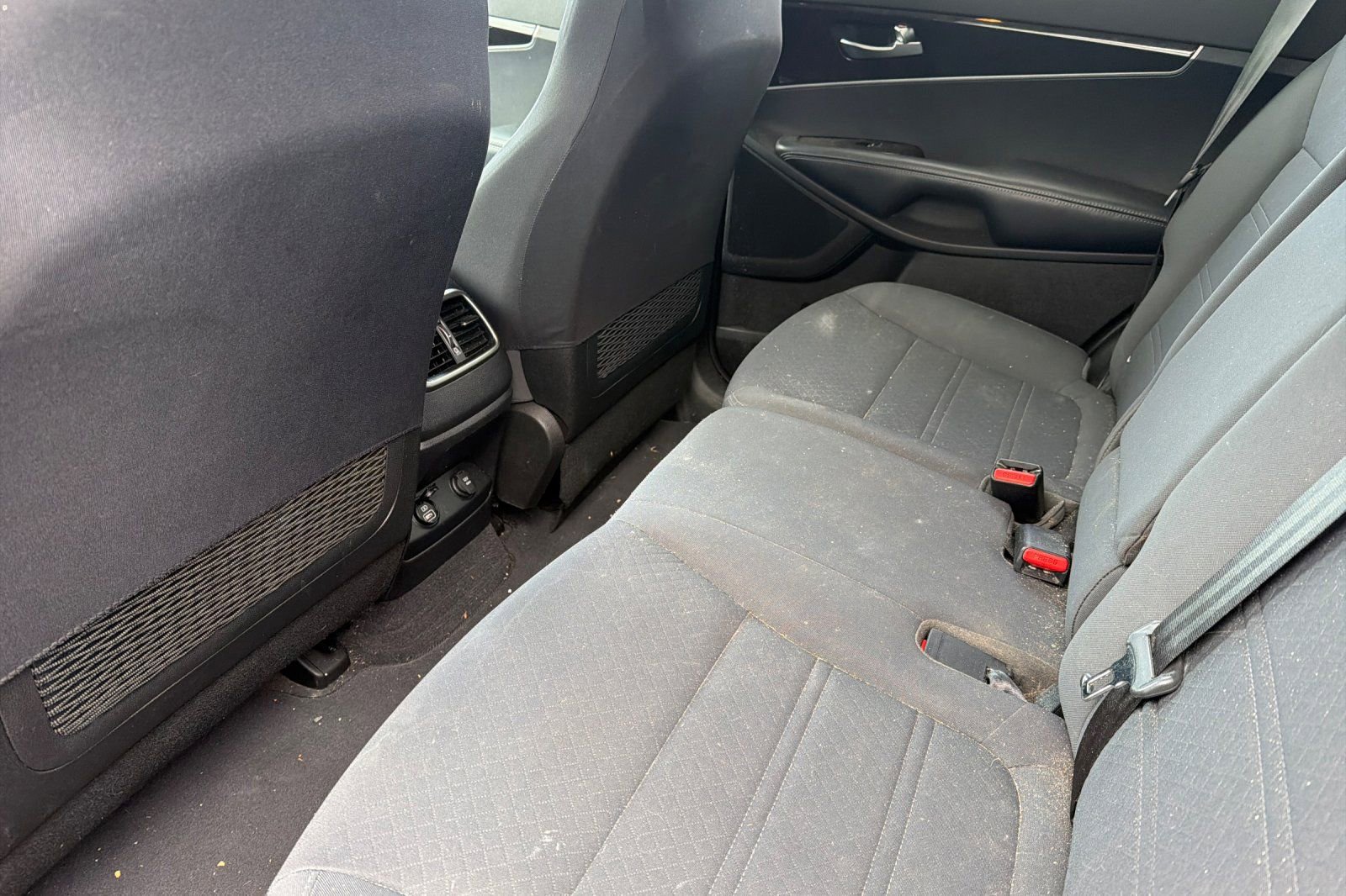 Used 2017 Kia Sorento LX image 8