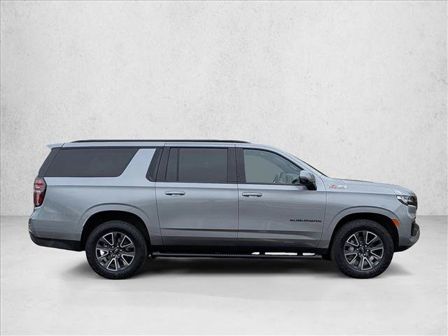 Used 2023 Chevrolet Suburban Z71 w/ Luxury Package AWD/4WD image 4