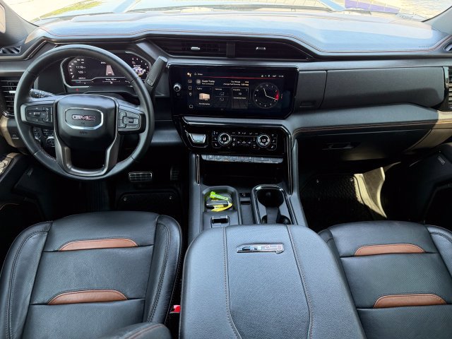 Used 2024 GMC Sierra 2500 AT4 w/ AT4 Premium Plus Package AWD/4WD image 15