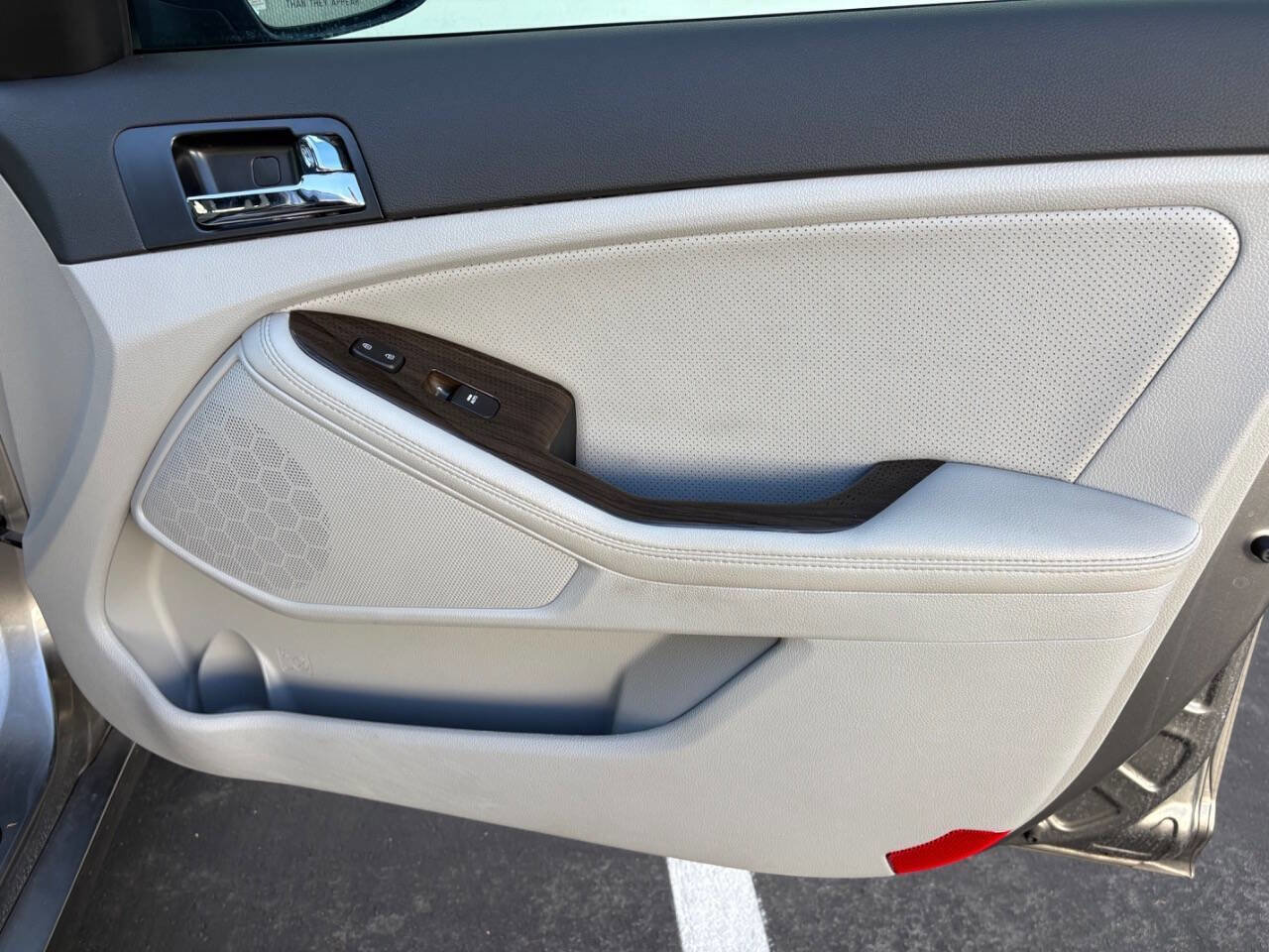 Used 2012 Kia Optima EX image 25