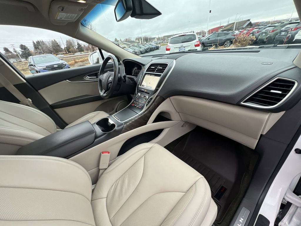 Used 2018 Lincoln MKX Select w/ Select Plus Package image 28