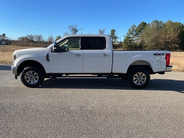 Used 2019 Ford F250 Lariat w/ Chrome Package image 2
