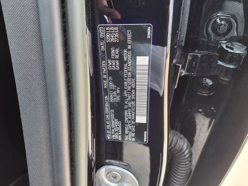 Used 2023 Volvo XC60 B5 Plus w/ Protection Package Premier FWD image 32