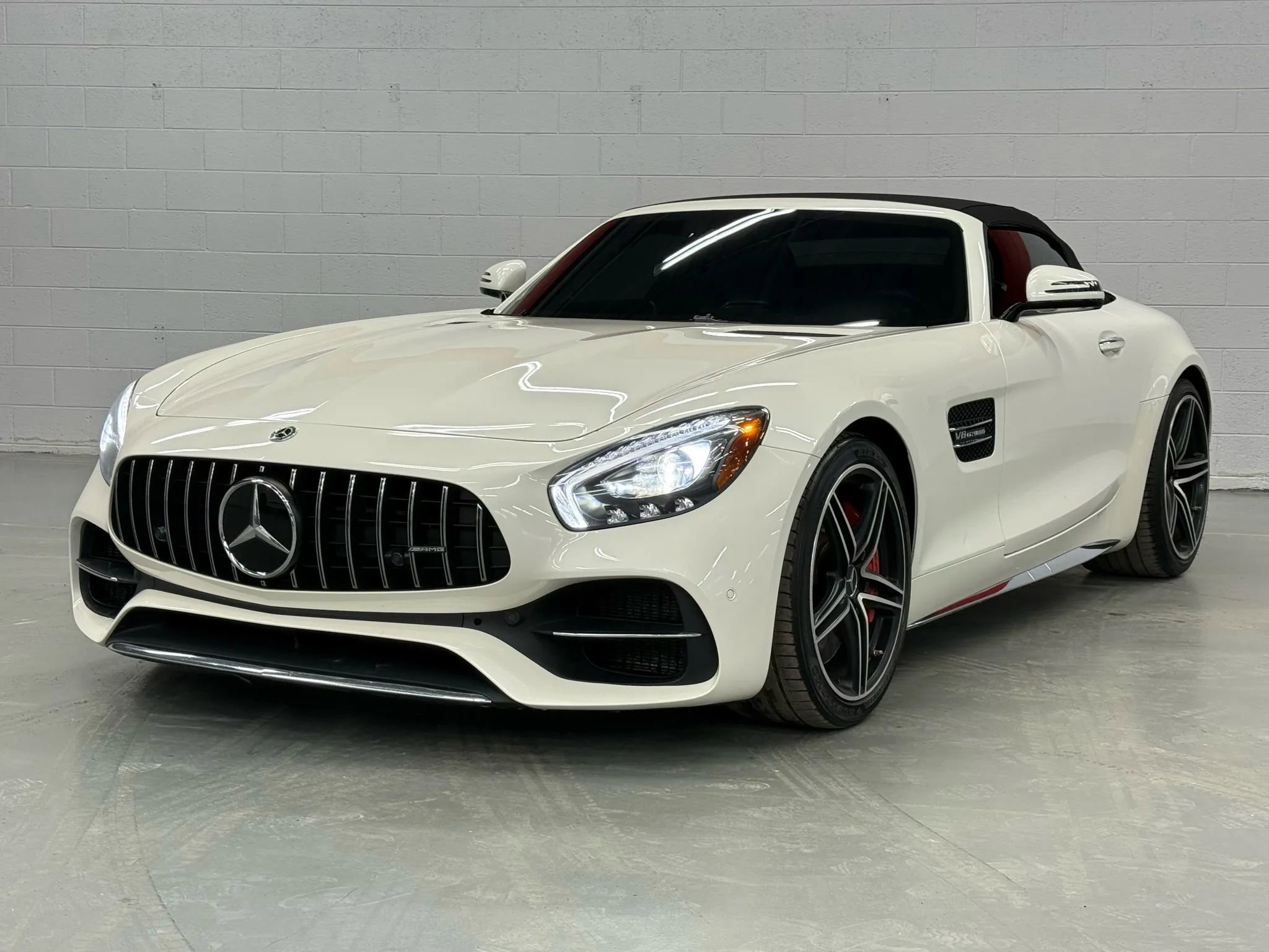 Used 2018 Mercedes-Benz AMG GT C image 1