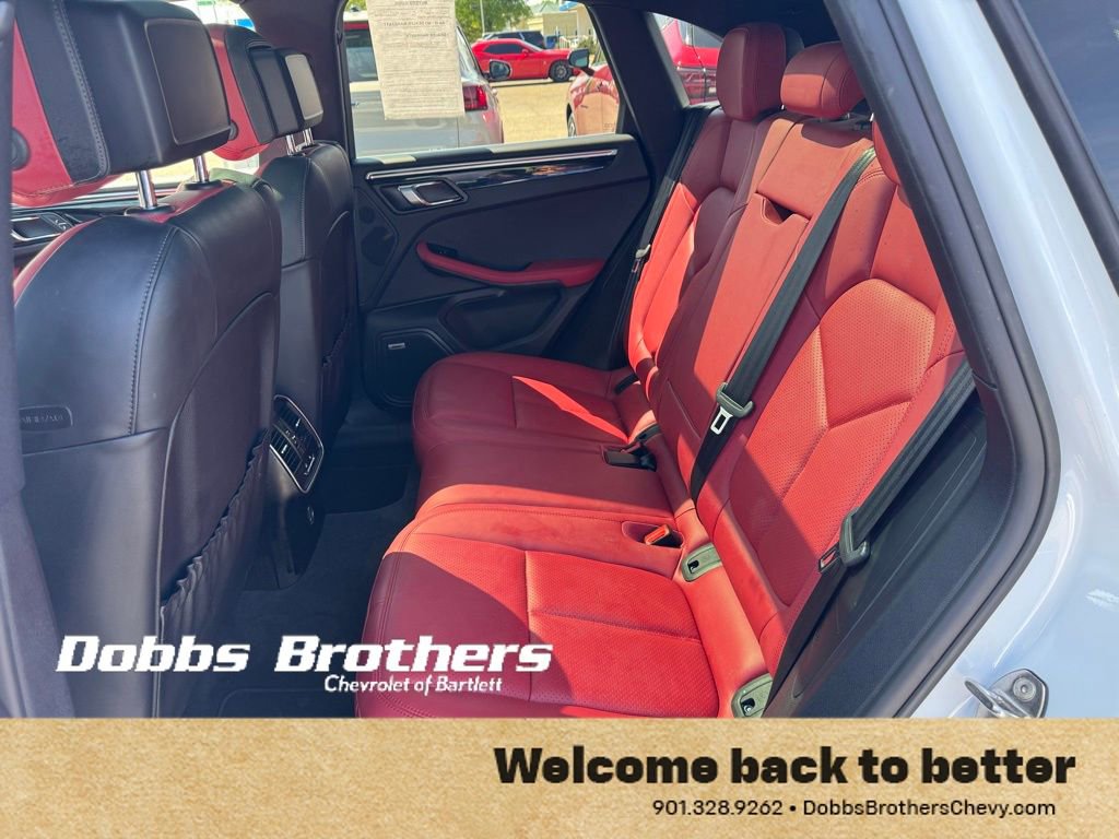 Used 2018 Porsche Macan S image 35