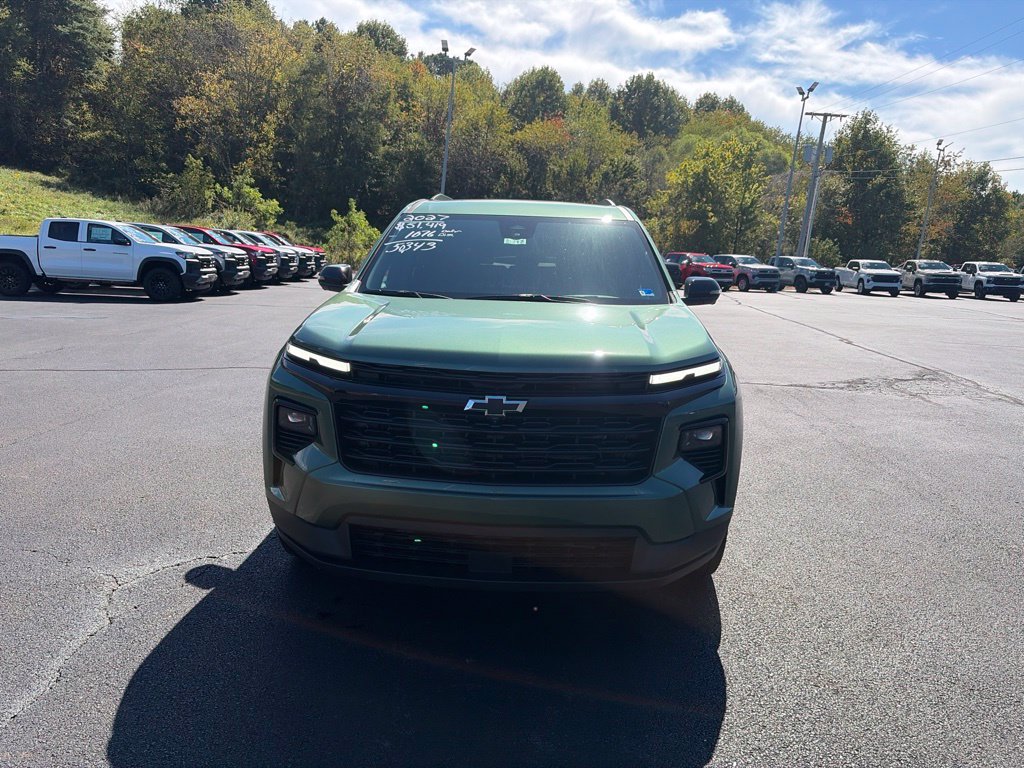 New 2027 Chevrolet Traverse LT w/ Midnight/Sport Edition AWD/4WD image 3