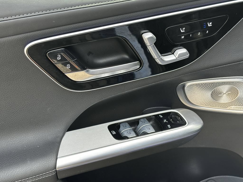 Certified 2025 Mercedes-Benz GLC 300 image 12
