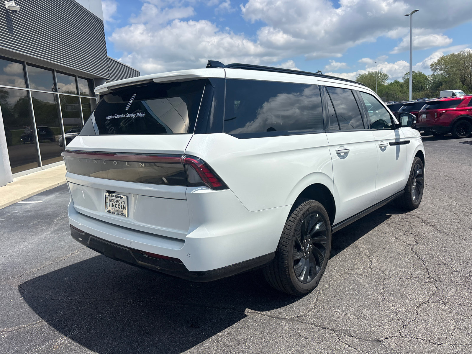 New 2026 Lincoln Navigator L Reserve w/ Jet Appearance Package AWD/4WD image 7