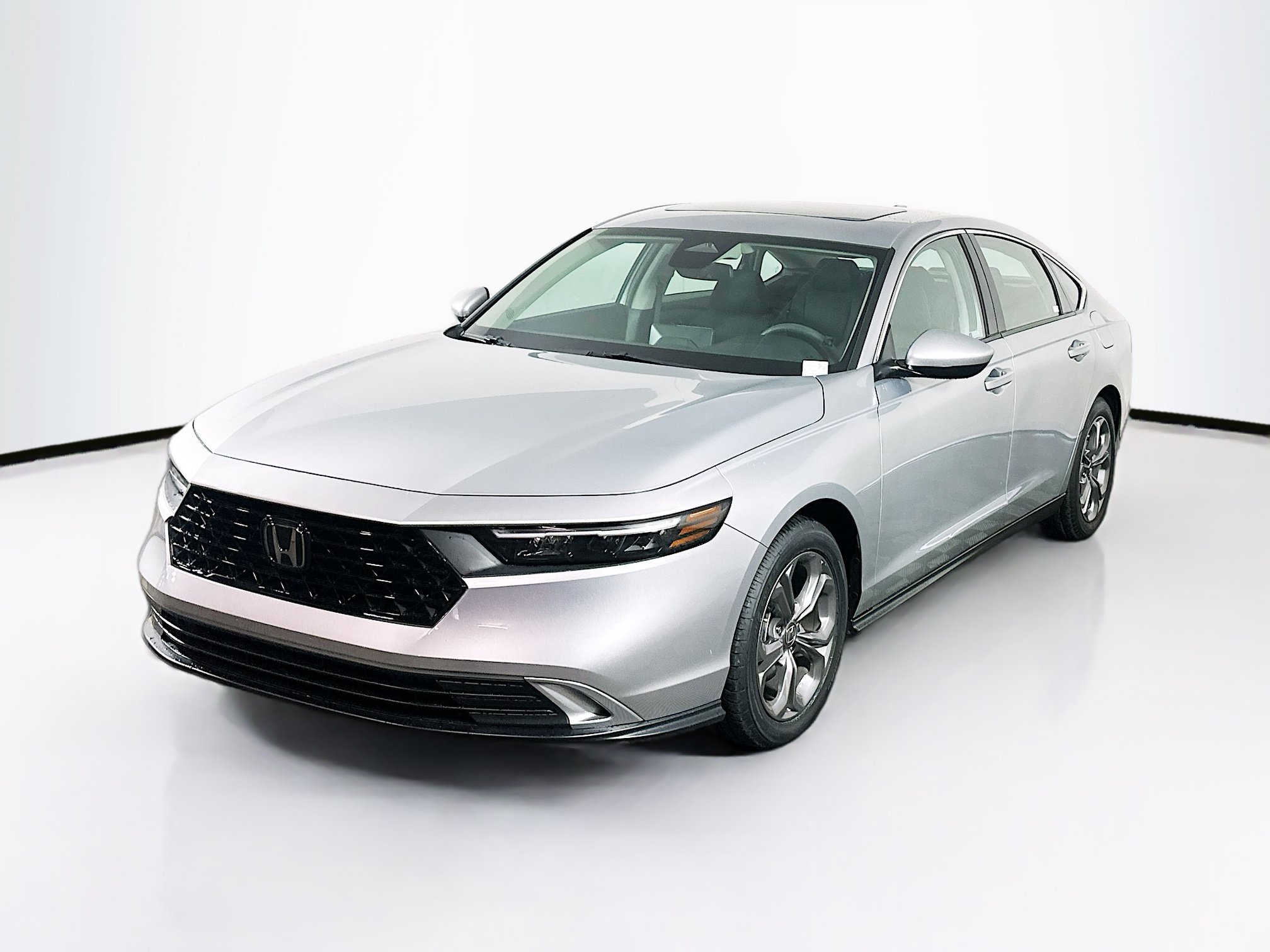 Used 2024 Honda Accord EX image 3