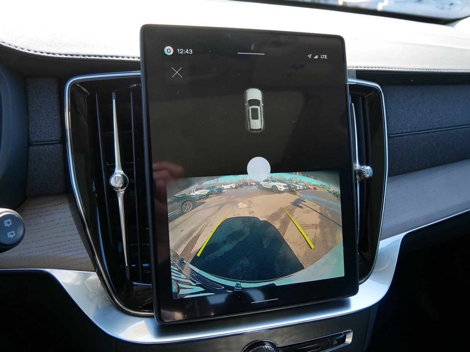 New 2026 Volvo XC90 B5 Core image 10