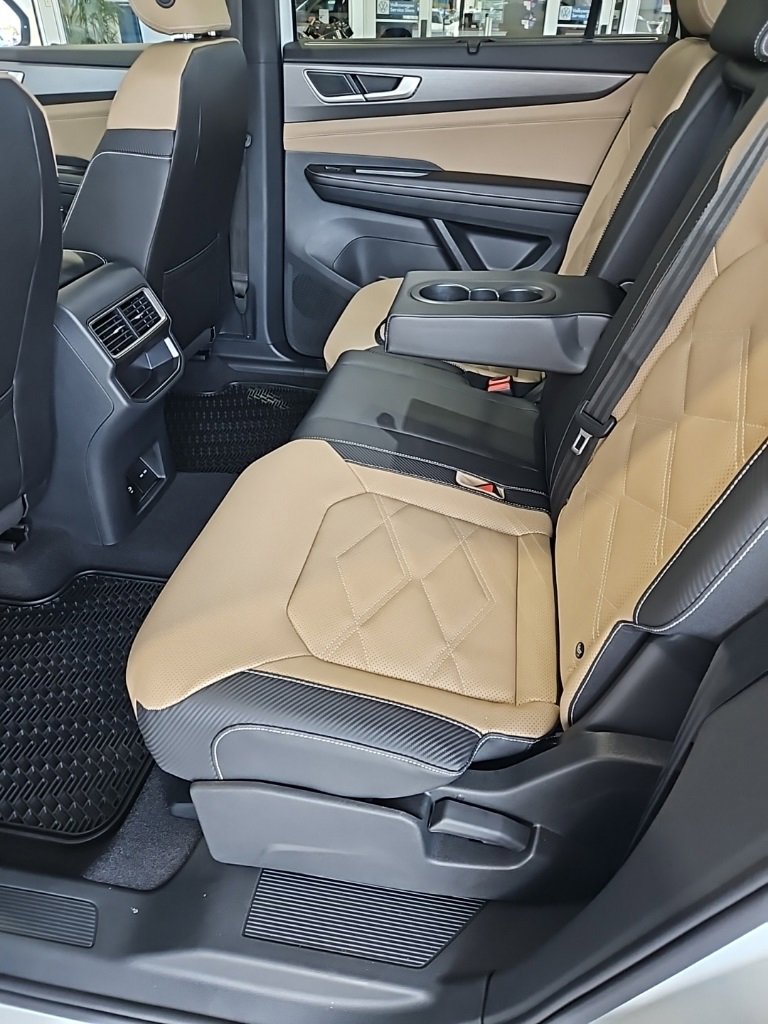 New 2026 Volkswagen Atlas Cross Sport SE image 23