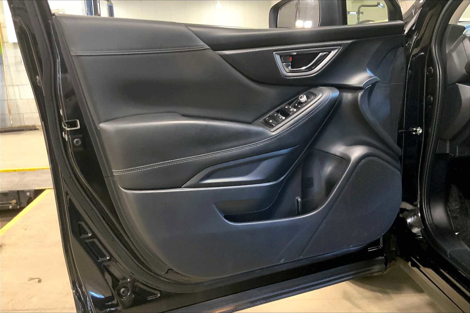 Used 2019 Subaru Forester Premium w/ All-Weather Package image 22