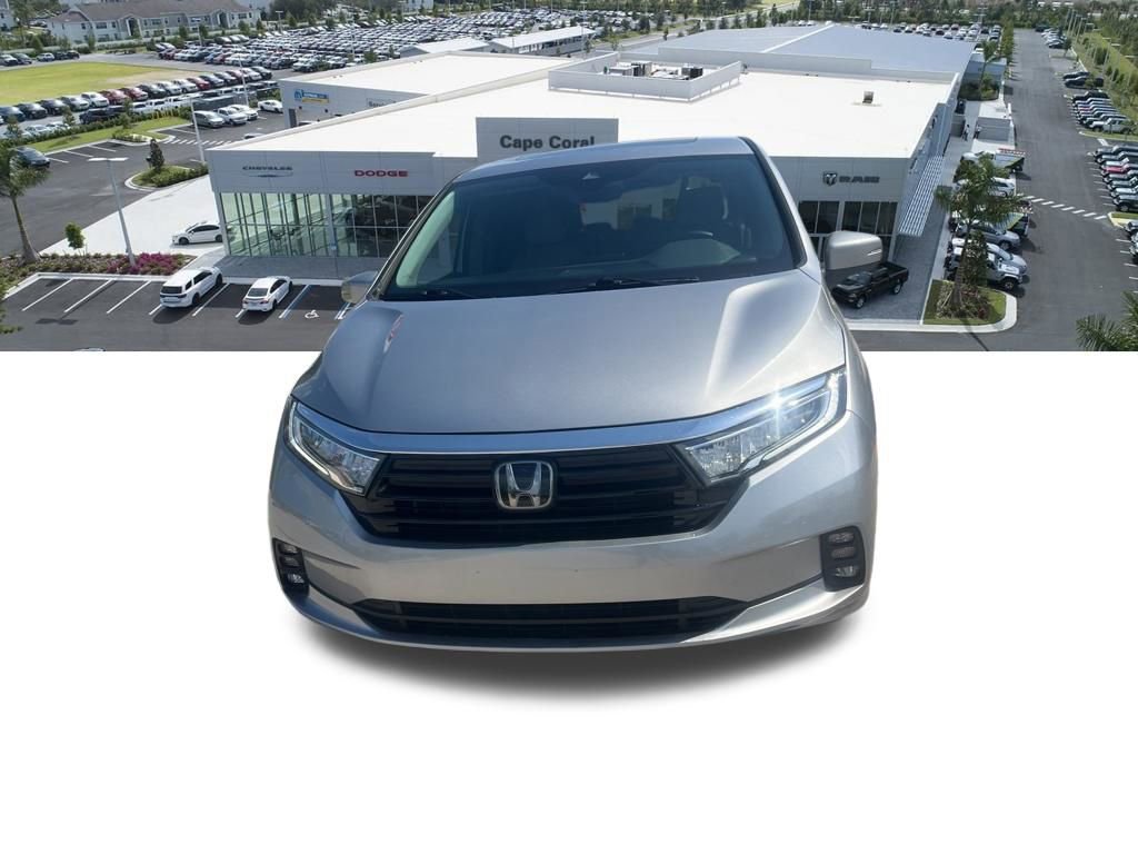 Used 2024 Honda Odyssey EX-L image 3