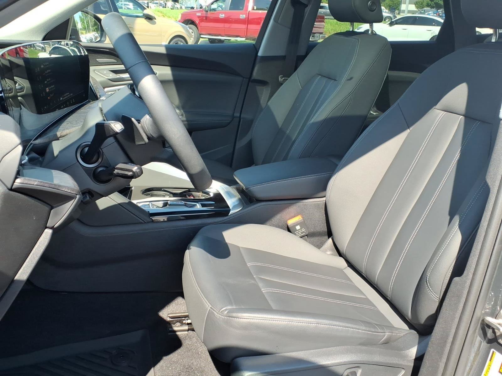 Certified 2025 Audi Q5 Premium Plus w/ Premium Plus AWD/4WD image 21