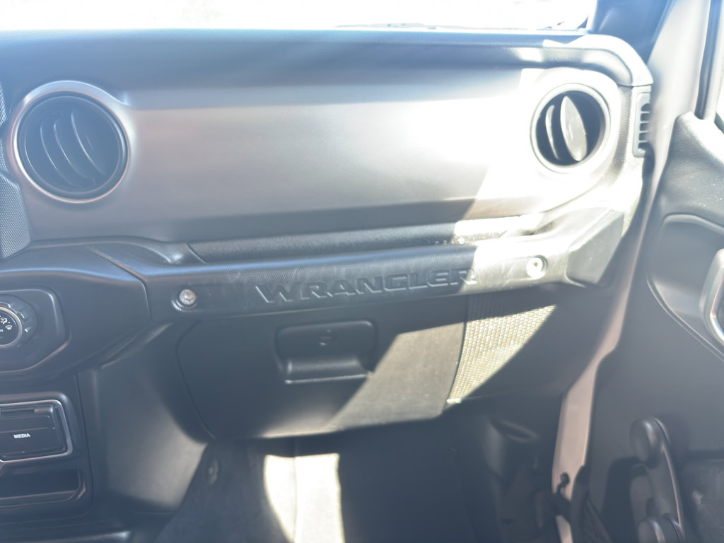 Used 2020 Jeep Wrangler Unlimited Sport AWD/4WD image 17