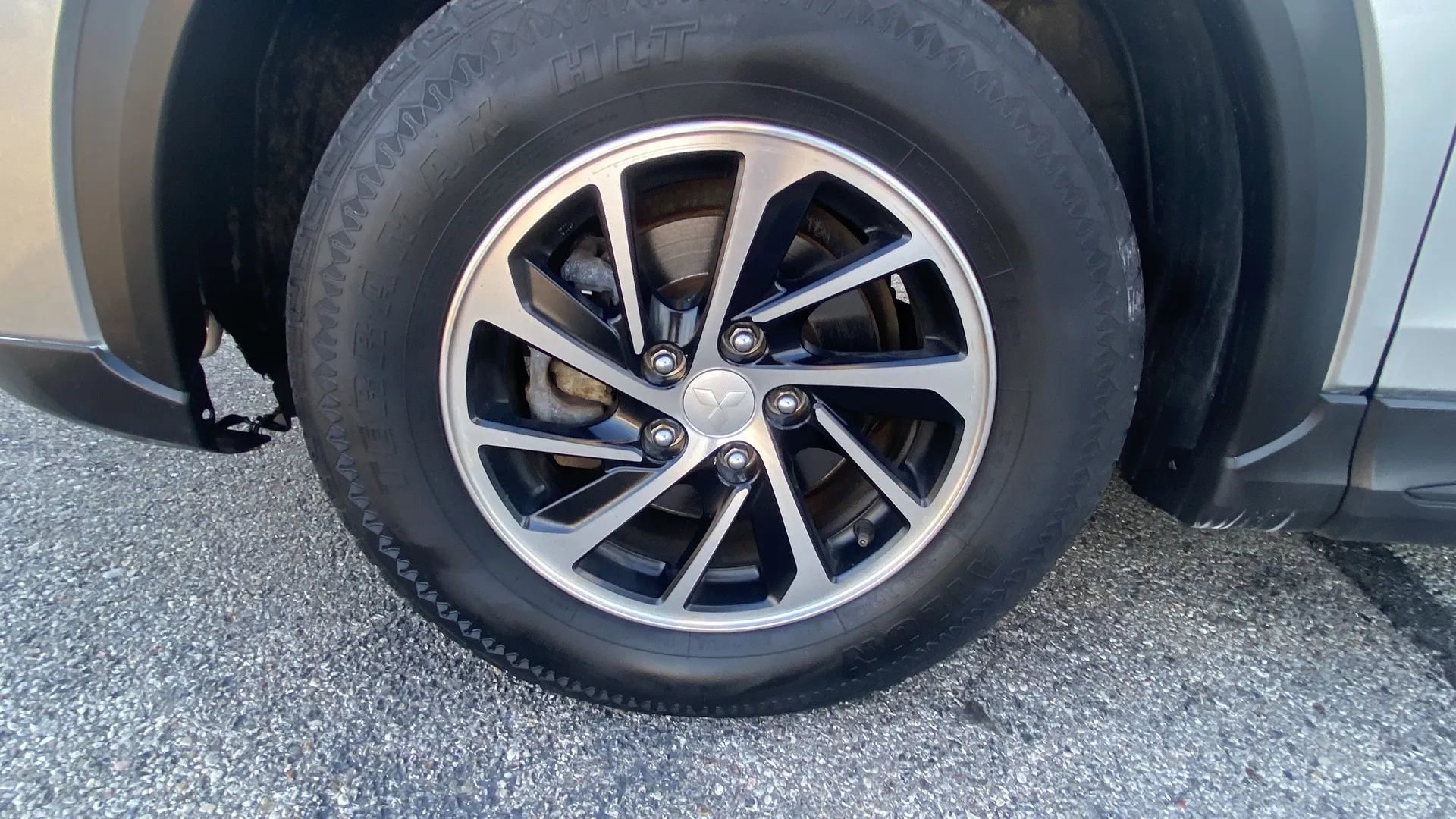 Used 2020 Mitsubishi Eclipse Cross ES FWD image 22