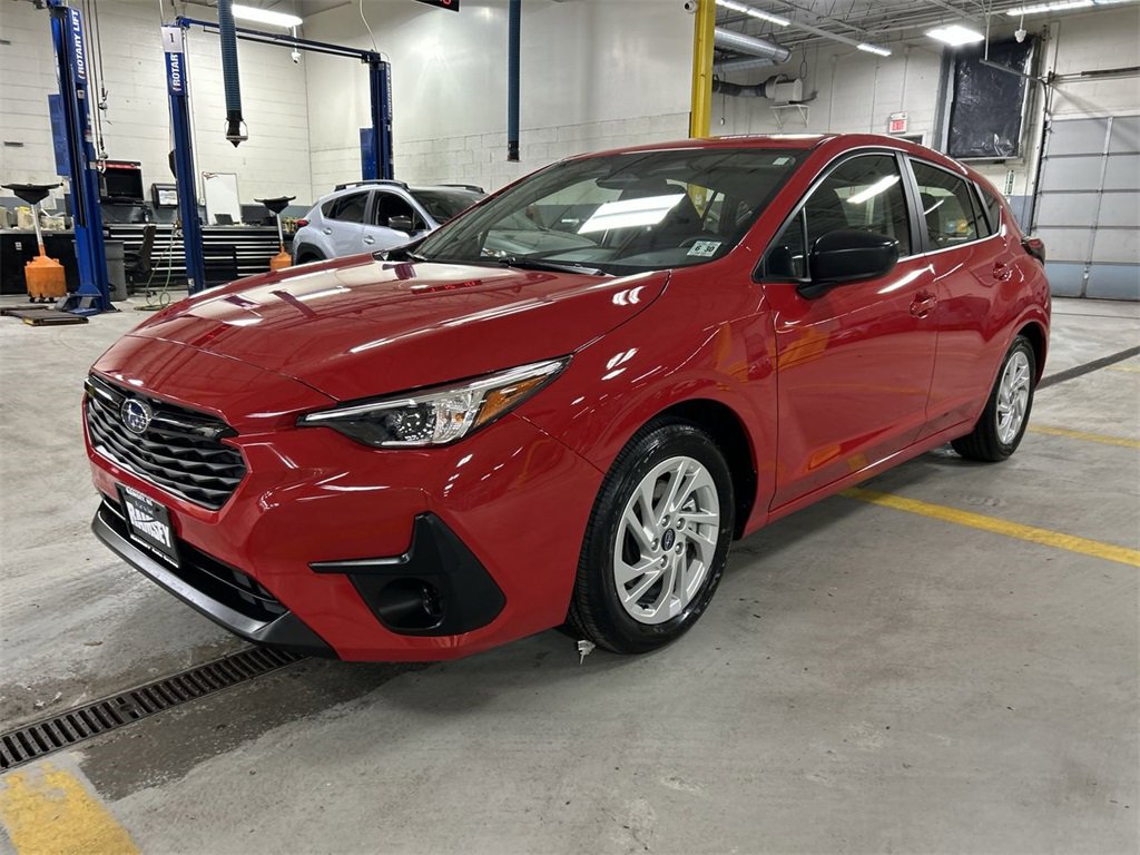 Certified 2025 Subaru Impreza 2.0i image 4
