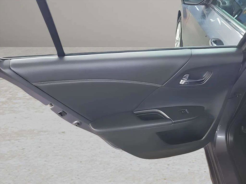 Used 2015 Honda Accord EX-L image 25