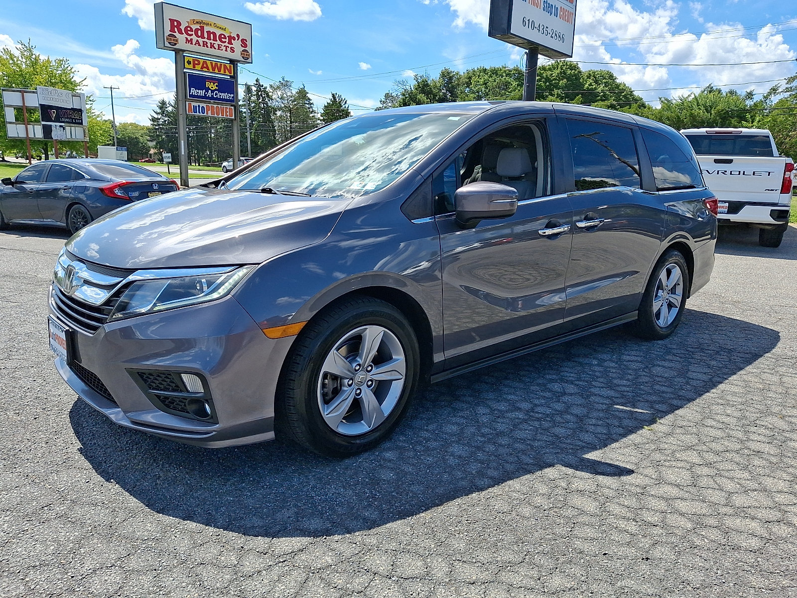 Used 2018 Honda Odyssey EX image 3