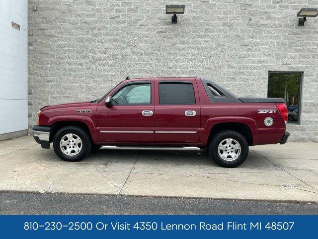 Used 2006 Chevrolet Avalanche Z71 w/ Sun And Sound Package AWD/4WD image 12