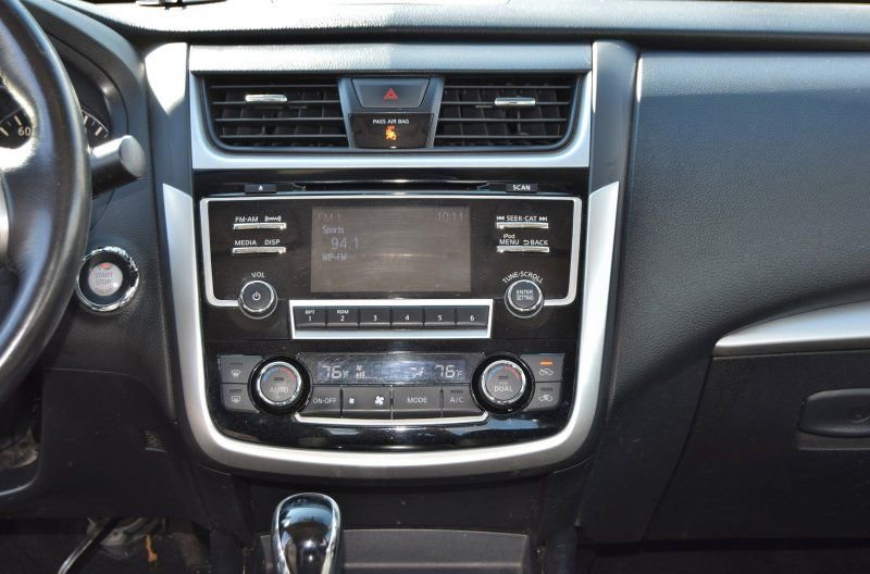 Used 2018 Nissan Altima 2.5 SV image 22