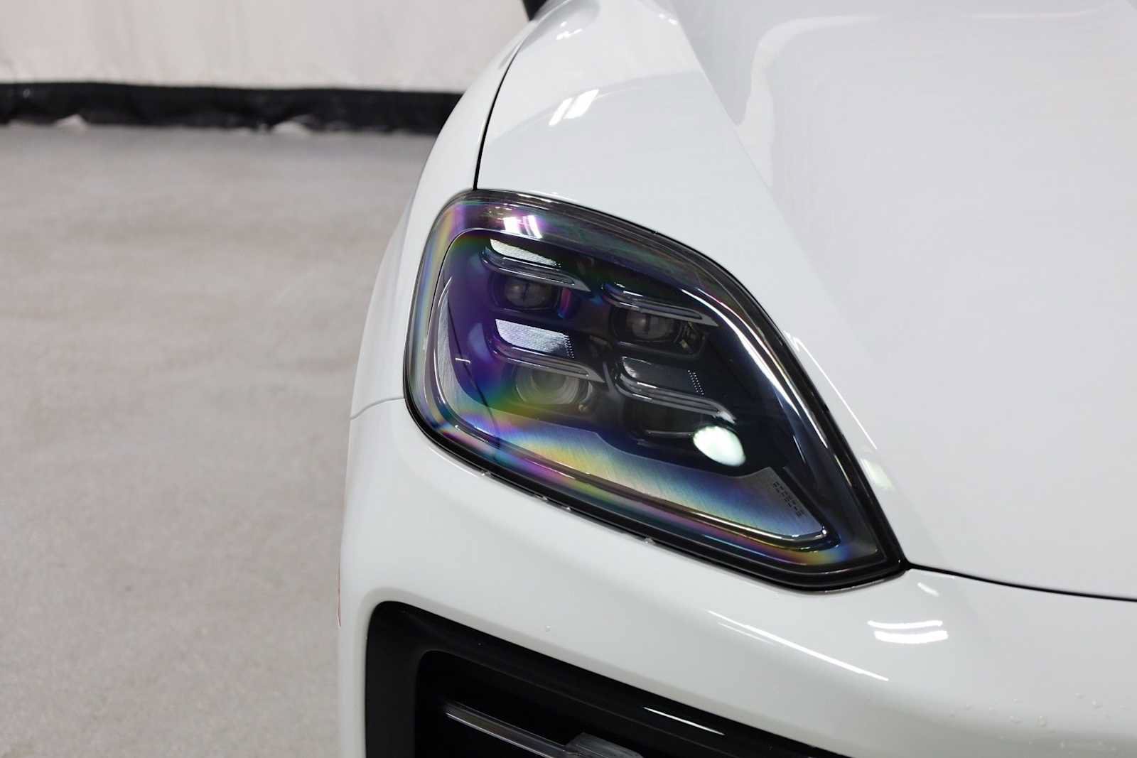 New 2026 Porsche Cayenne Coupe AWD/4WD image 15