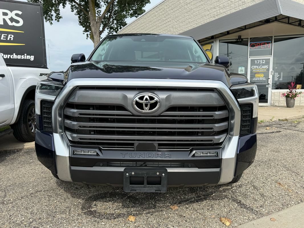 Used 2023 Toyota Tundra Limited AWD/4WD image 8